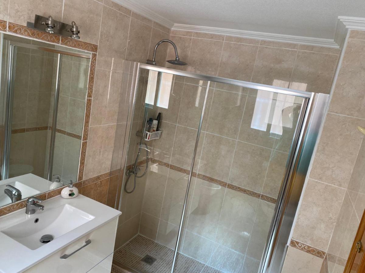 Luxurious 2 Bedroom Apartment Near Cabo Roig Strip Οριουέλα Εξωτερικό φωτογραφία